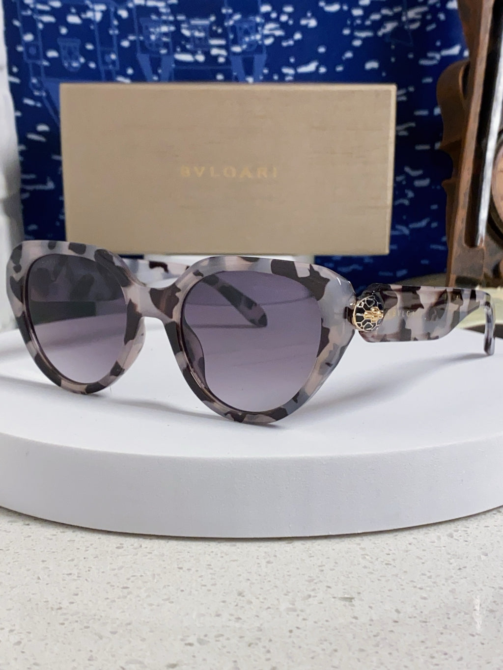Bottega Veneta Metal Round Gray Lens Sunglasses for Men & Women - 432903