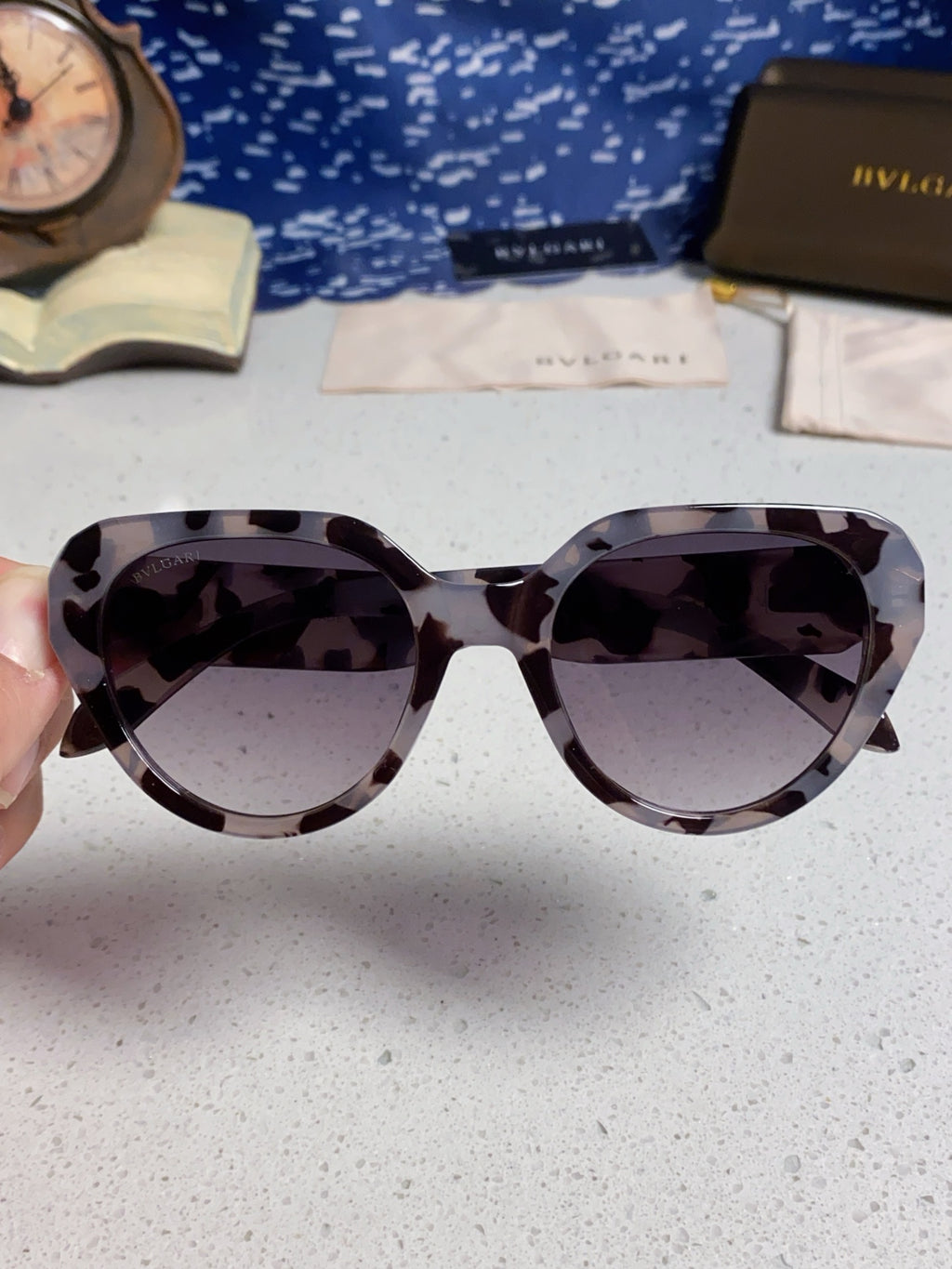 Bottega Veneta Metal Round Gray Lens Sunglasses for Men & Women - 487967 - detail image 4