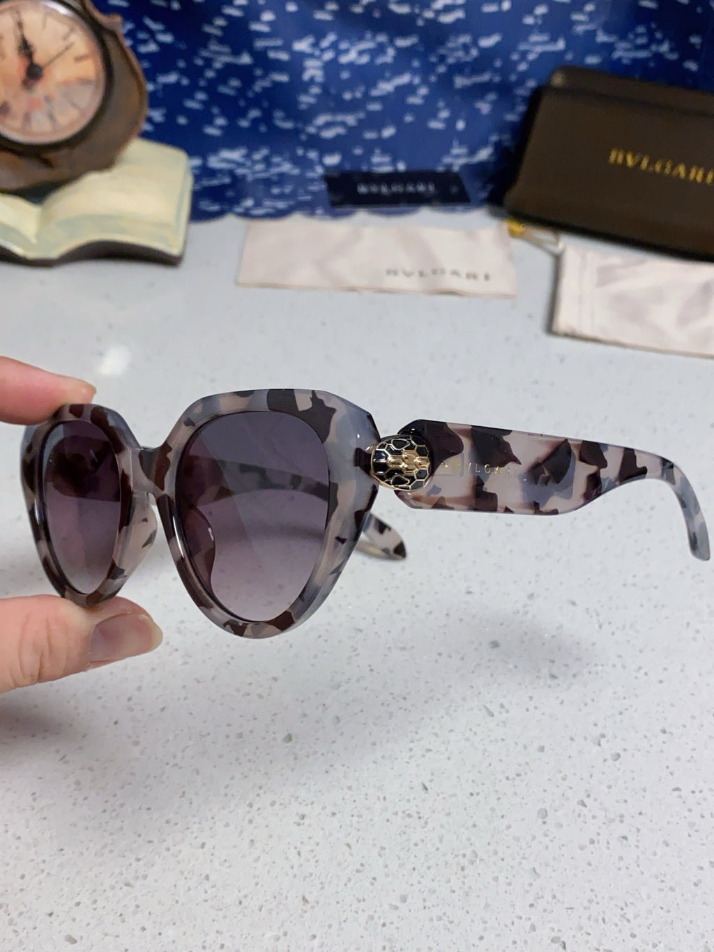 Bottega Veneta Metal Round Gray Lens Sunglasses for Men & Women - 432903 - detail image 6