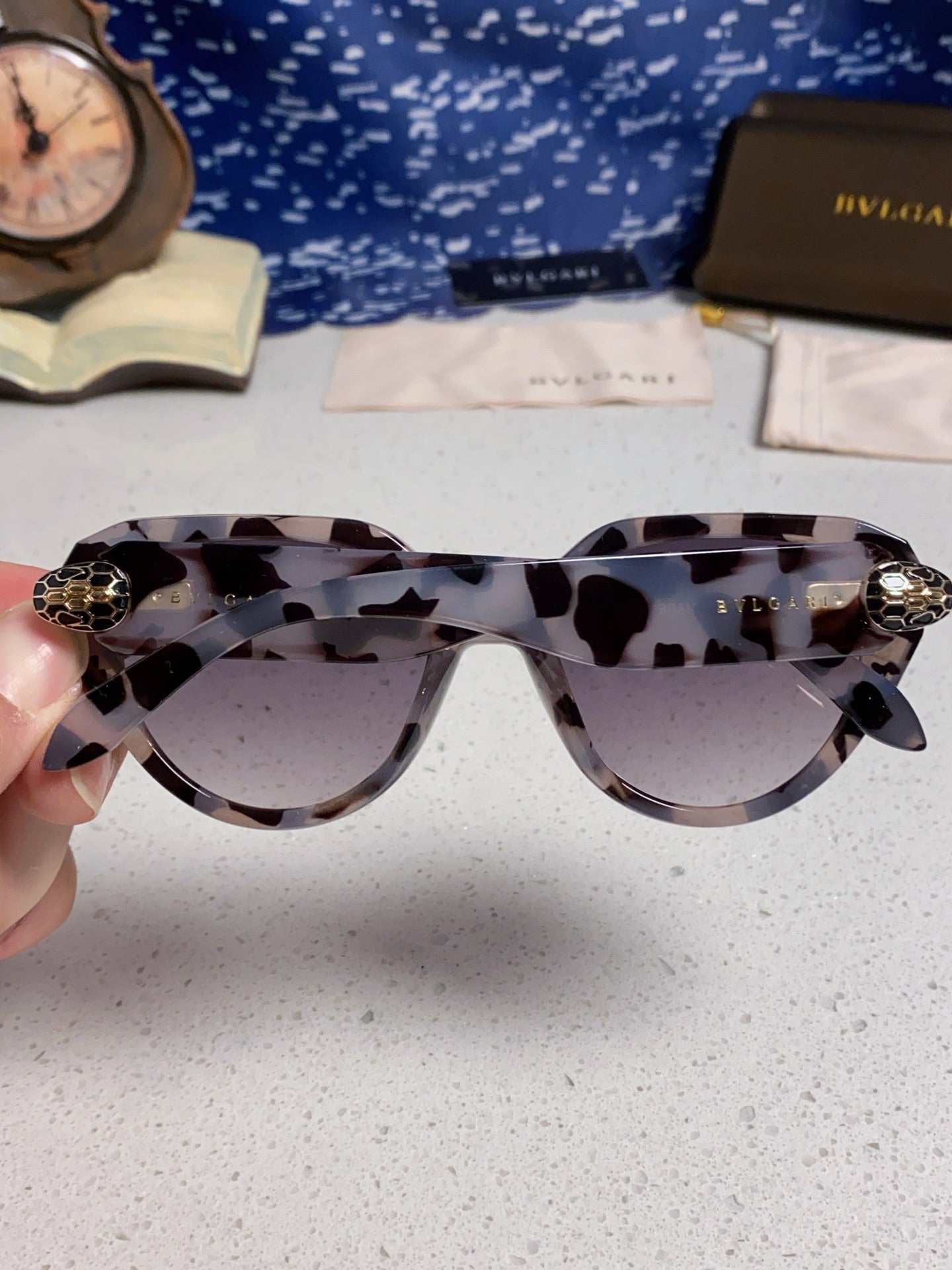 Bottega Veneta Metal Round Gray Lens Sunglasses for Men & Women - 487967 - detail image 5
