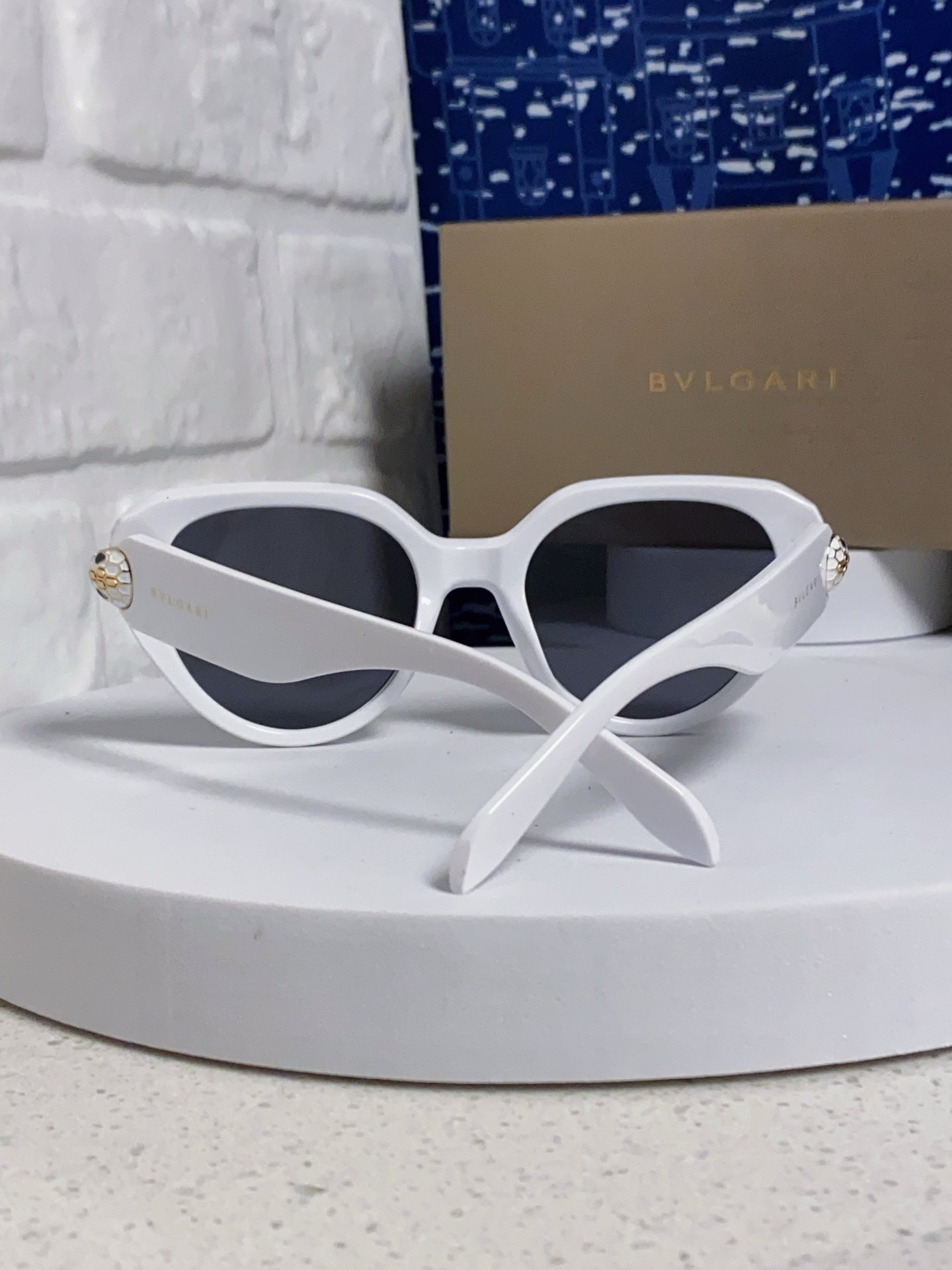 Bottega Veneta Metal Round Blue Lens Sunglasses for Men & Women - 432904 - detail image 3