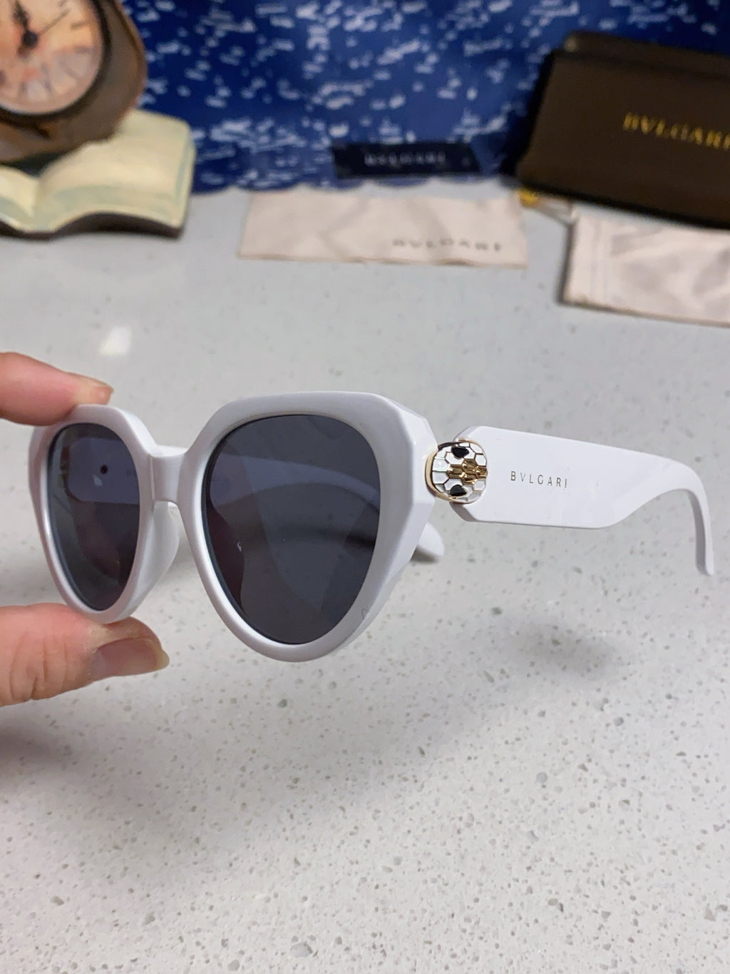 Bottega Veneta Metal Round Blue Lens Sunglasses for Men & Women - detail image 6