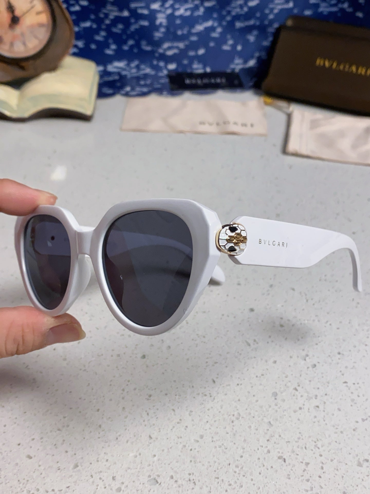Bottega Veneta Metal Round Blue Lens Sunglasses for Men & Women - detail image 6