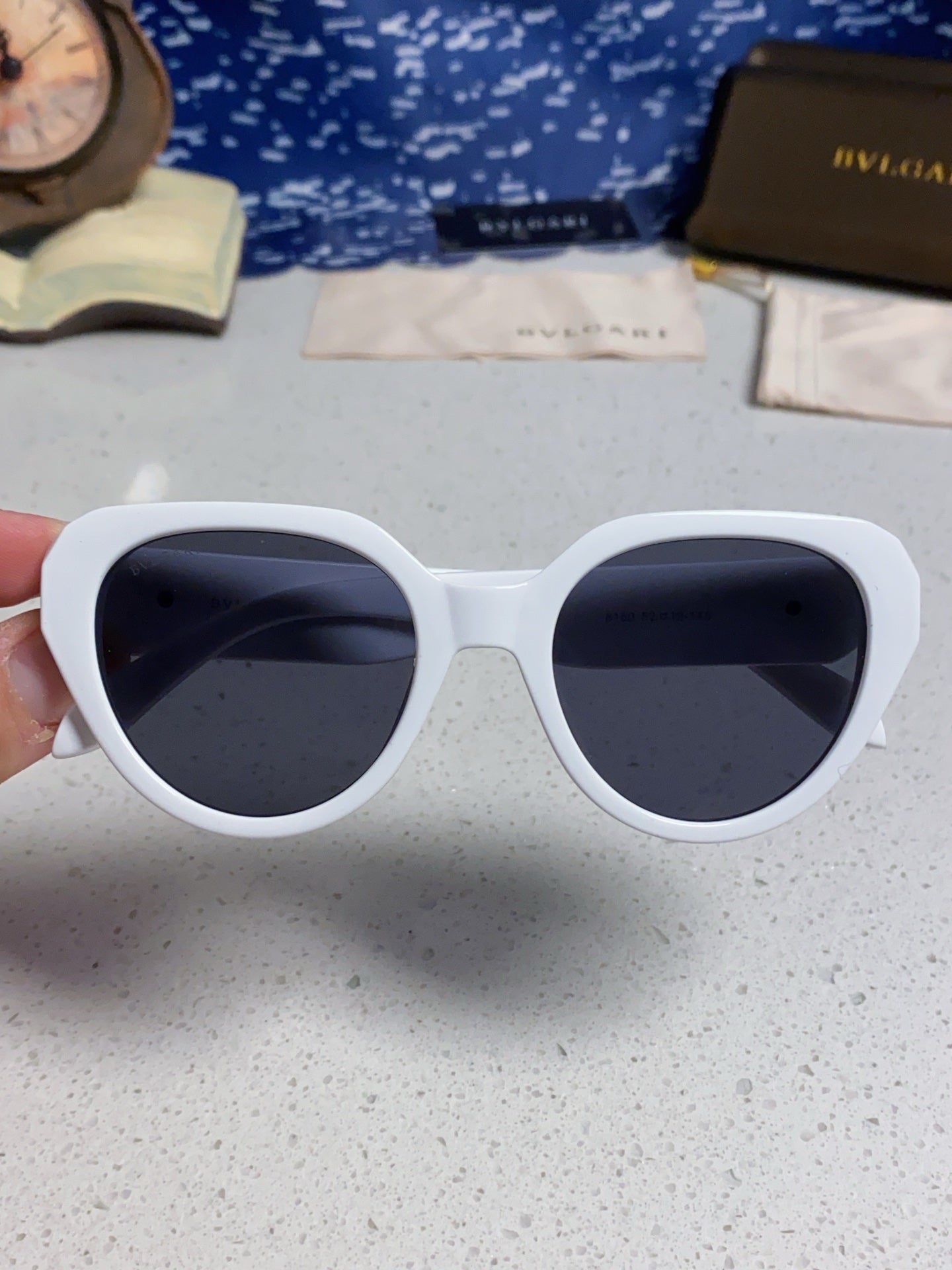 Bottega Veneta Metal Round Blue Lens Sunglasses for Men & Women - detail image 4