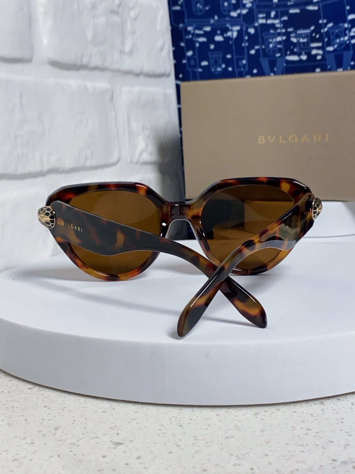 Bottega Veneta Metal Round Brown Lens Sunglasses for Men & Women - detail image 3