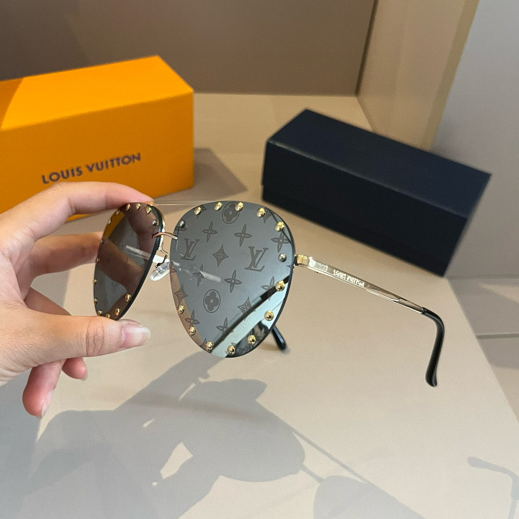 Louis Vuitton Metal Aviator Gold Lens Sunglasses for Men & Women - 431153 - detail image 2