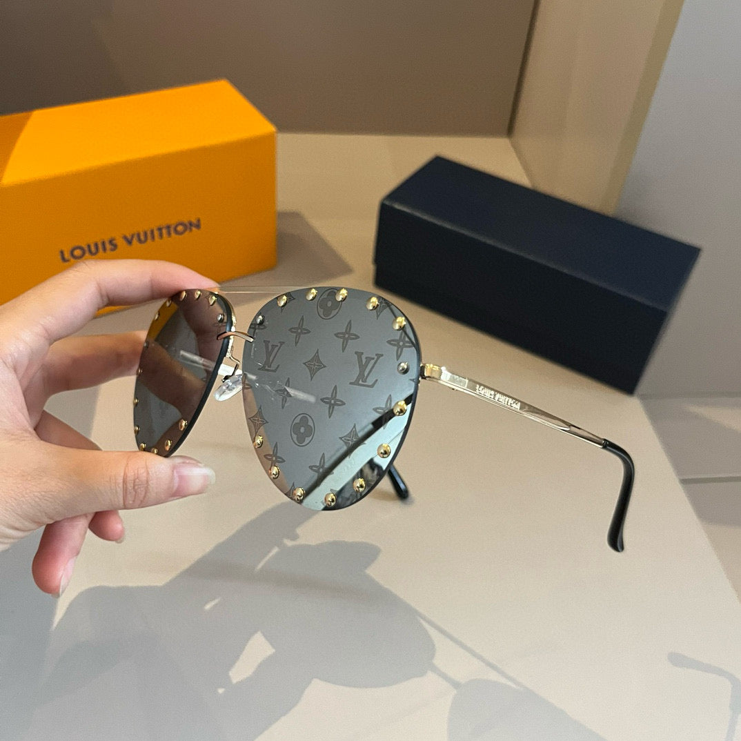 Louis Vuitton Metal Aviator Gold Lens Sunglasses for Men & Women - 431153 - detail image 2