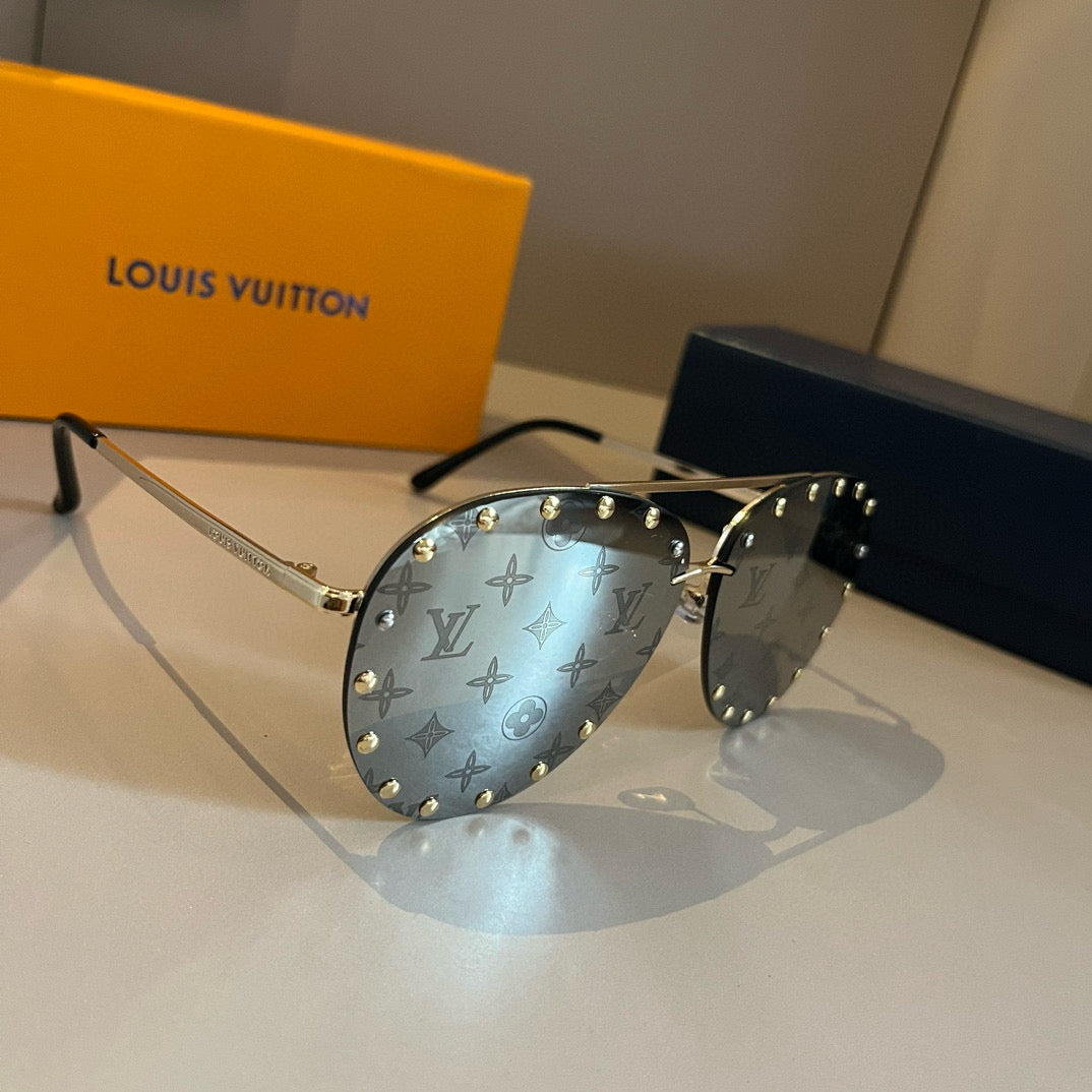 Louis Vuitton Metal Aviator Gold Lens Sunglasses for Men & Women - 431153