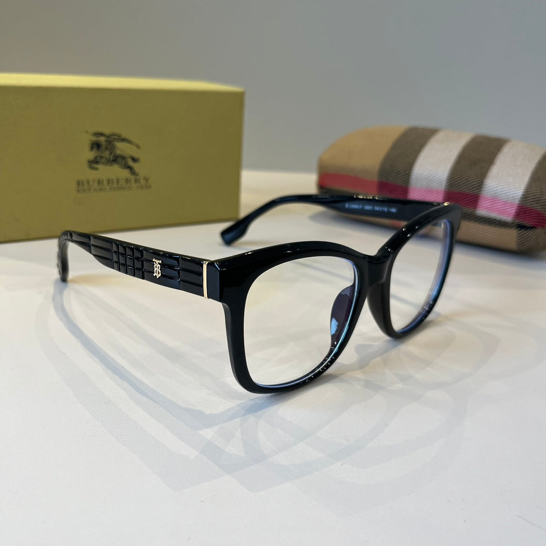 Burberry Fashion Silver Lens Sunglasses for Men & Women - 465930