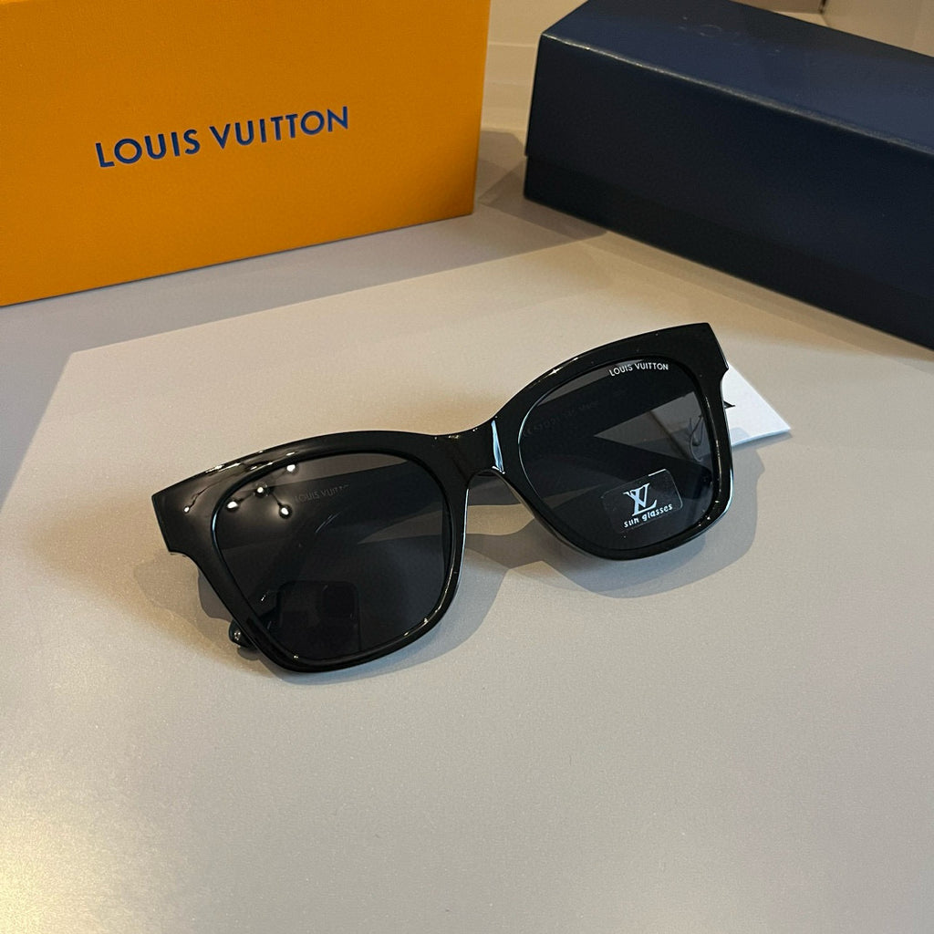 Louis Vuitton Metal Fashion Gold Lens Sunglasses for Men & Women - detail image 6