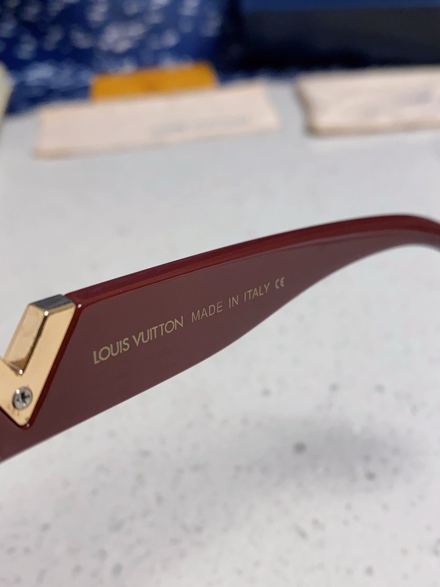 Louis Vuitton Fashion Gray Lens Sunglasses for Women - detail image 8