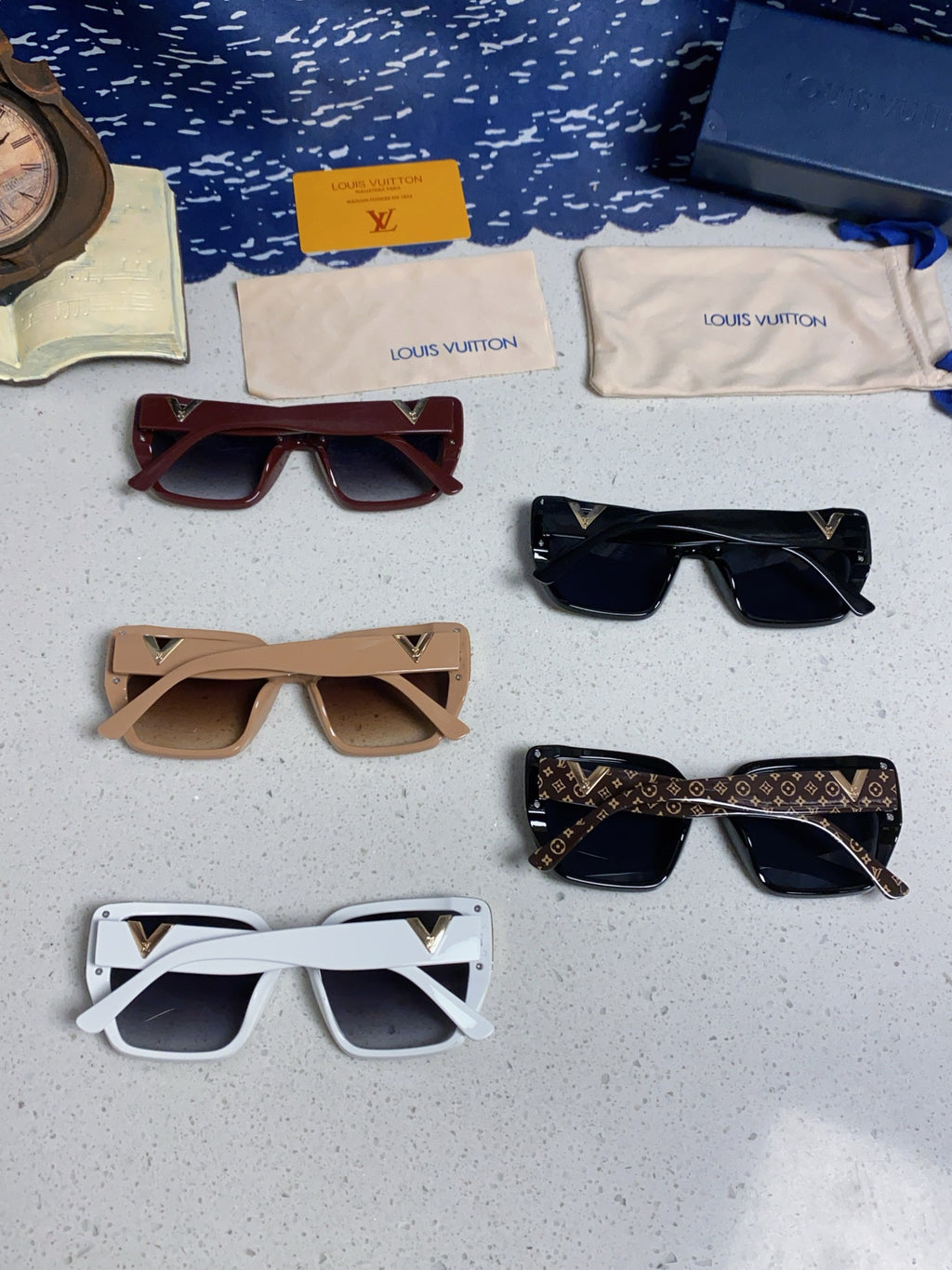 Louis Vuitton Fashion Gray Lens Sunglasses for Women - detail image 11