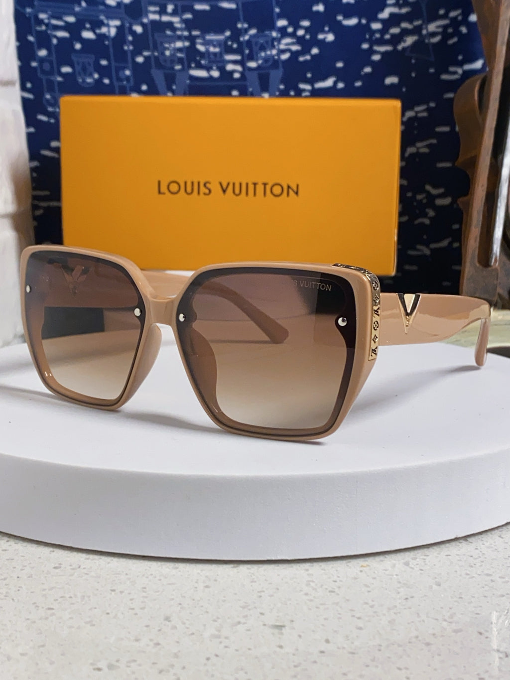 Louis Vuitton Fashion Brown Lens Sunglasses for Women