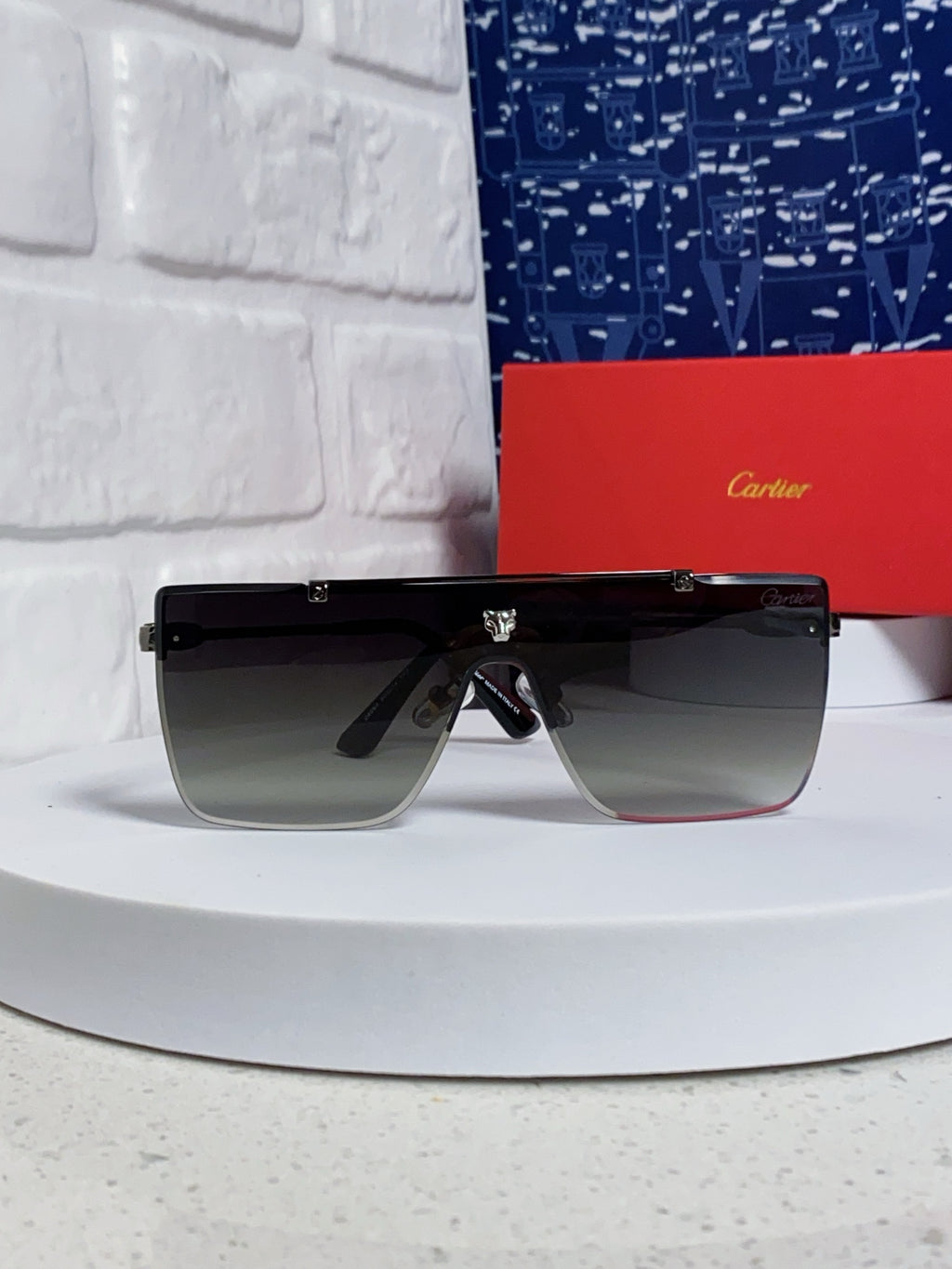 Cartier Fashion Gray Lens Sunglasses for Men - detail image 2