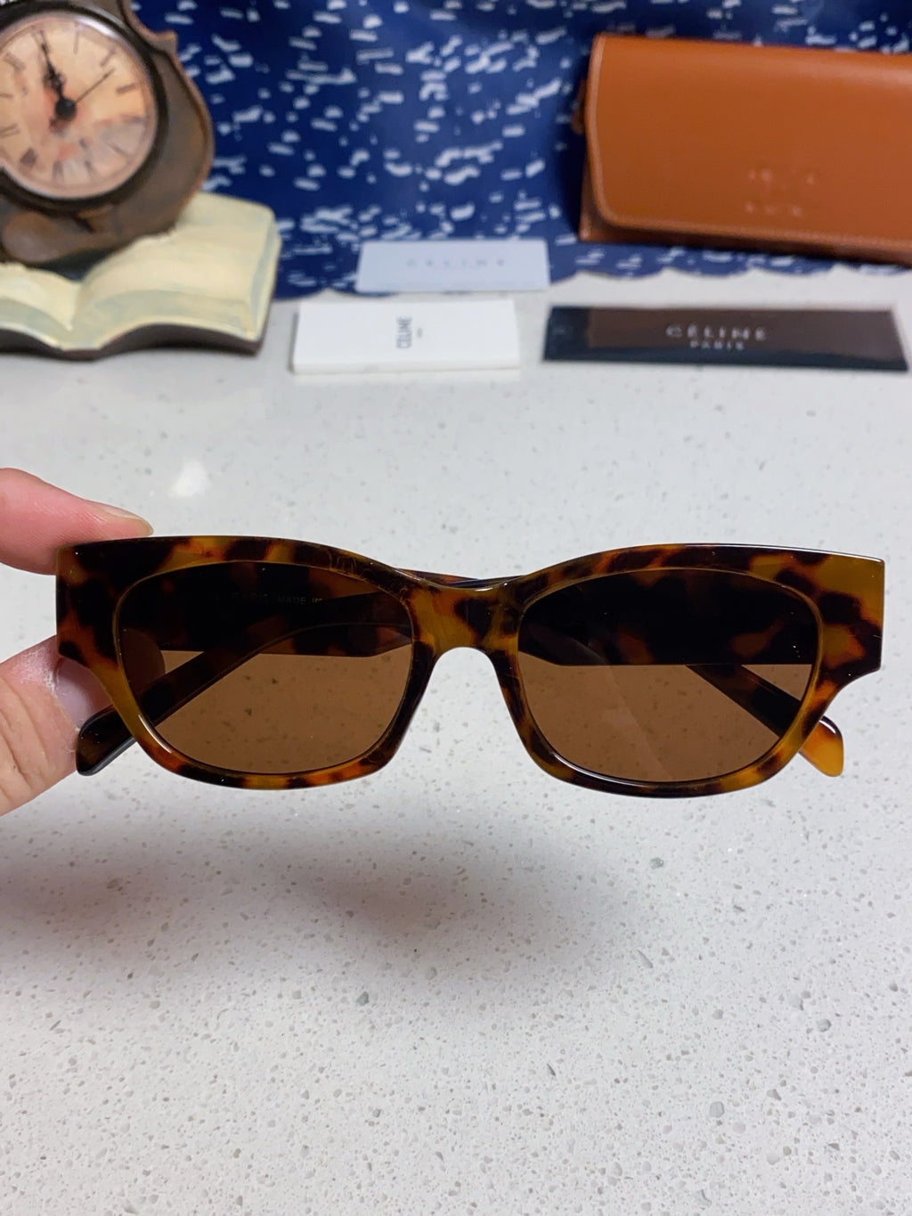 Celine Fashion Black Lens Sunglasses for Men & Women - 486973 - detail image 4
