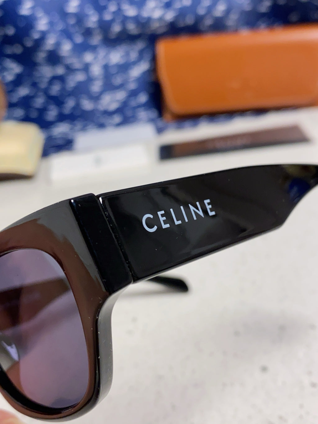 Celine Fashion Black Lens Sunglasses for Men & Women - 486974 - detail image 7