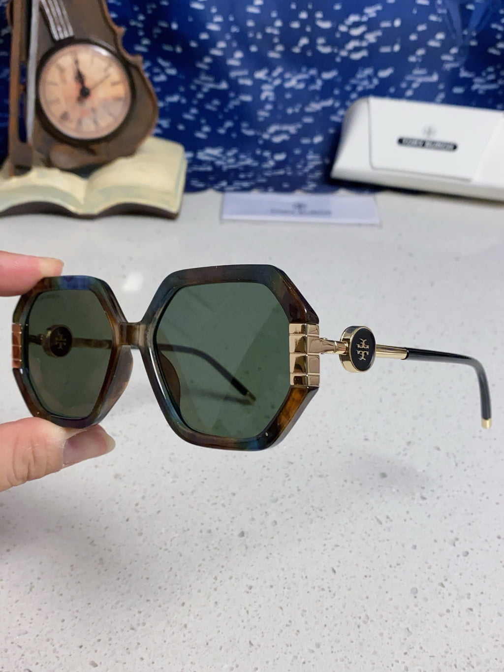 Burberry Fashion Silver Lens Sunglasses for Men & Women - 432424 - detail image 6