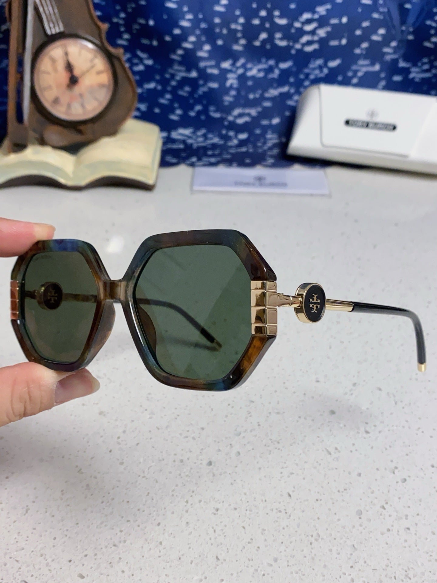 Burberry Fashion Silver Lens Sunglasses for Men & Women - 358586 - detail image 6