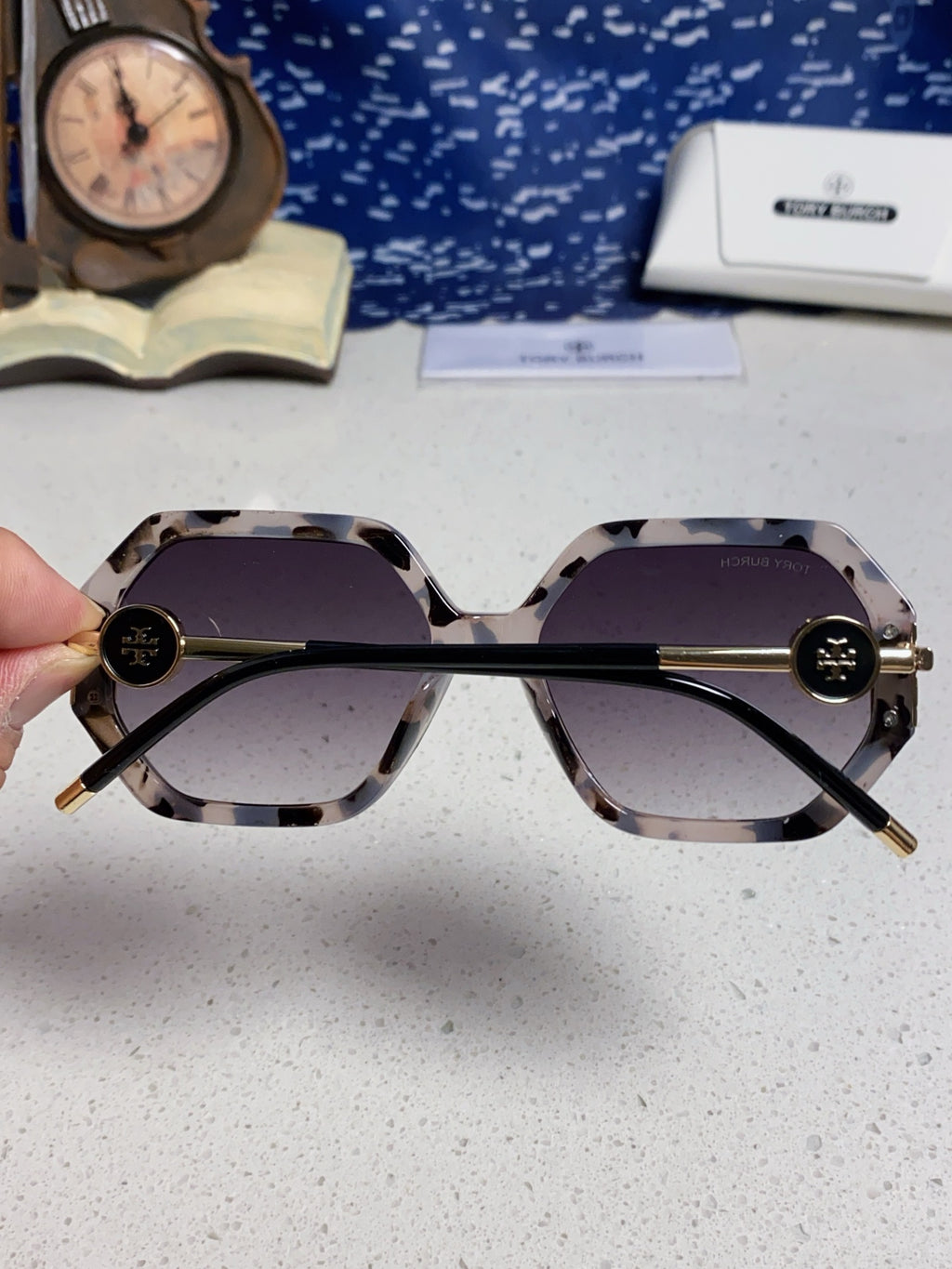 Burberry Fashion Gray Lens Sunglasses for Men & Women - detail image 5