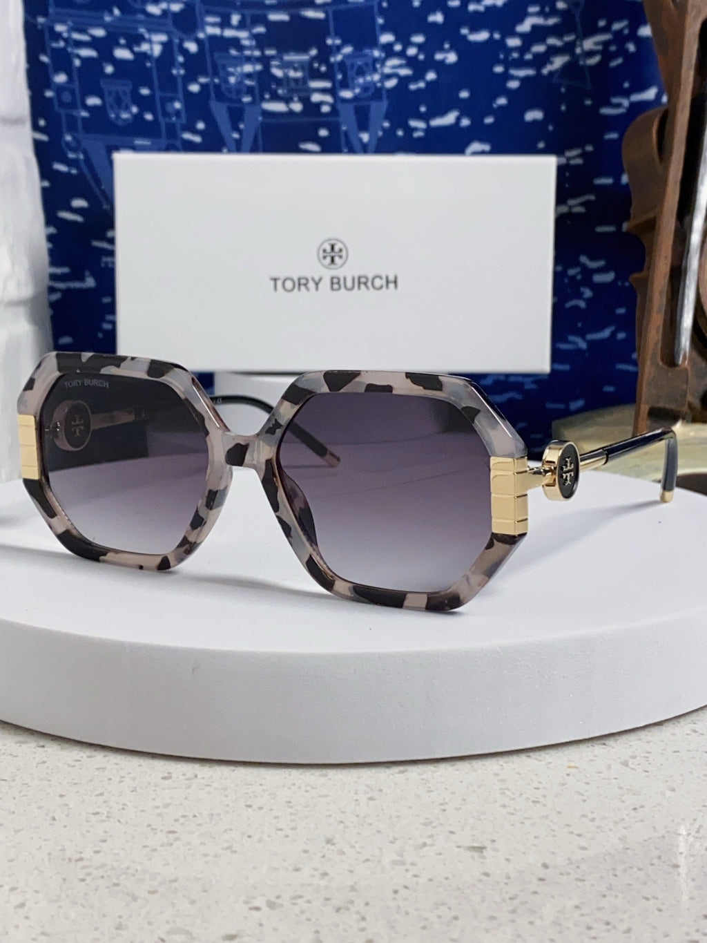 Burberry Fashion Gray Lens Sunglasses for Men & Women