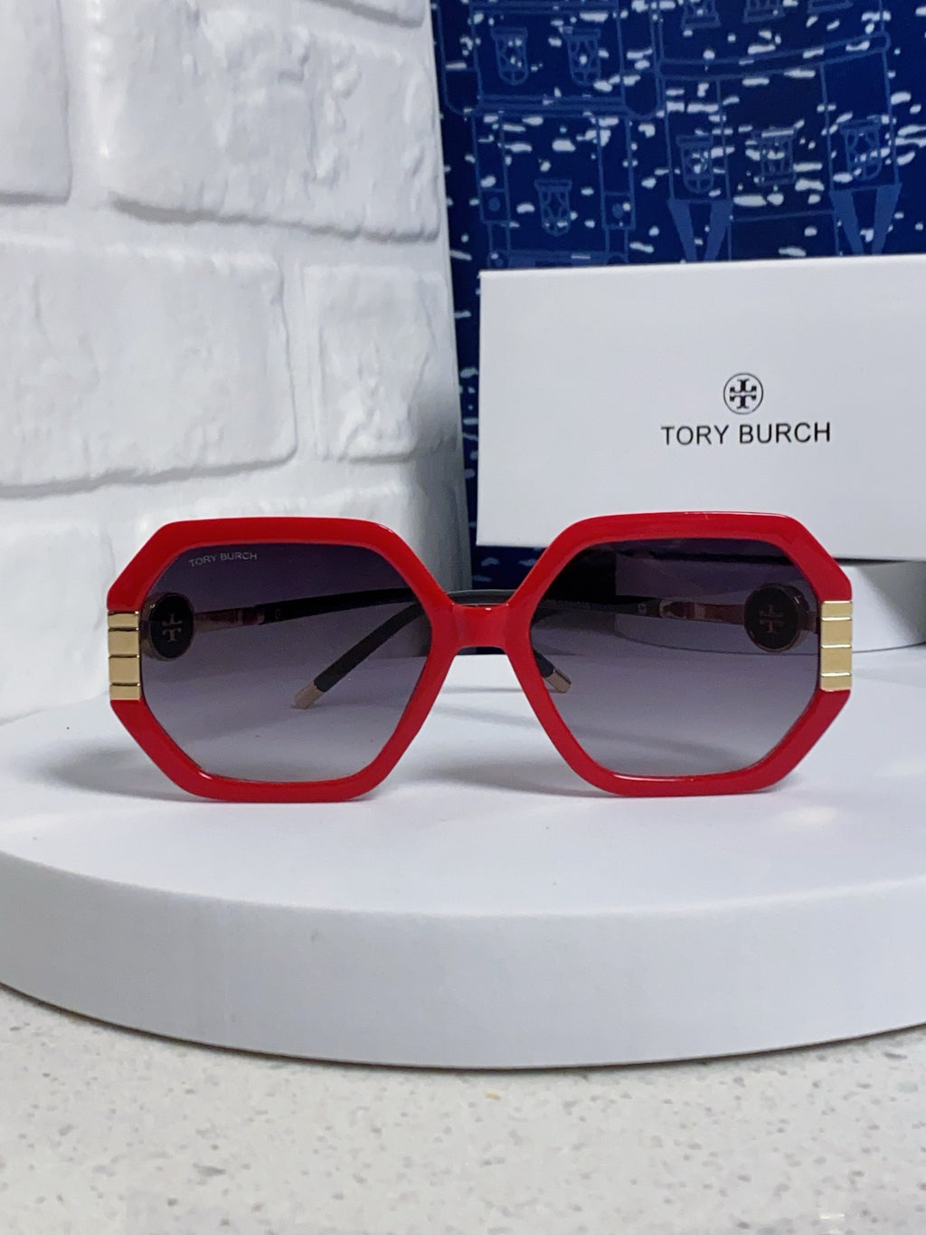 Burberry Fashion Red Lens Sunglasses for Men & Women - detail image 2