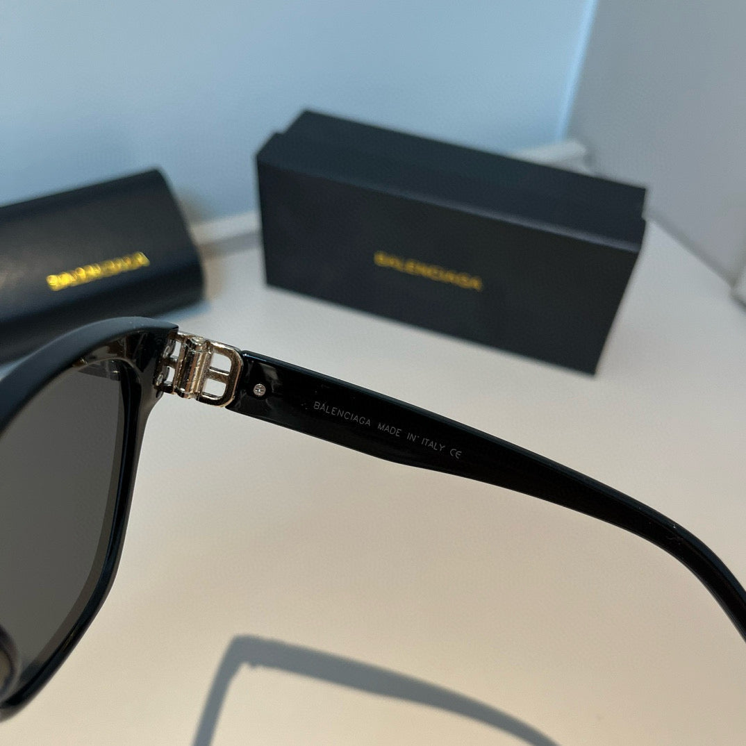 Balenciaga Folding Square Black Lens Sunglasses for Men & Women - 998340 - detail image 8