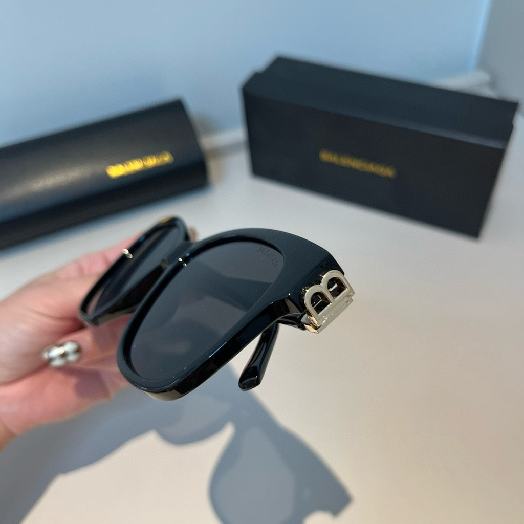 Balenciaga Folding Square Black Lens Sunglasses for Men & Women - 432534 - detail image 6