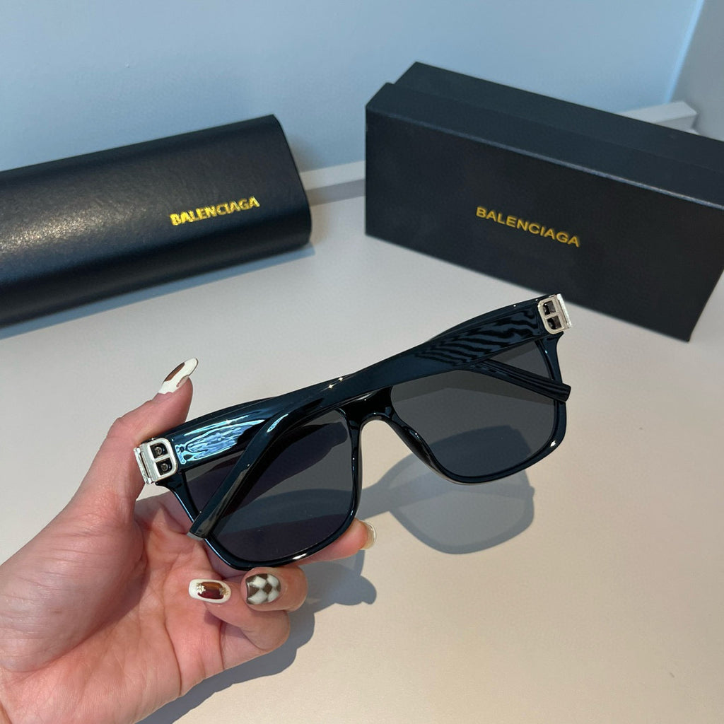 Balenciaga Folding Square Black Lens Sunglasses for Men & Women - 432534 - detail image 7