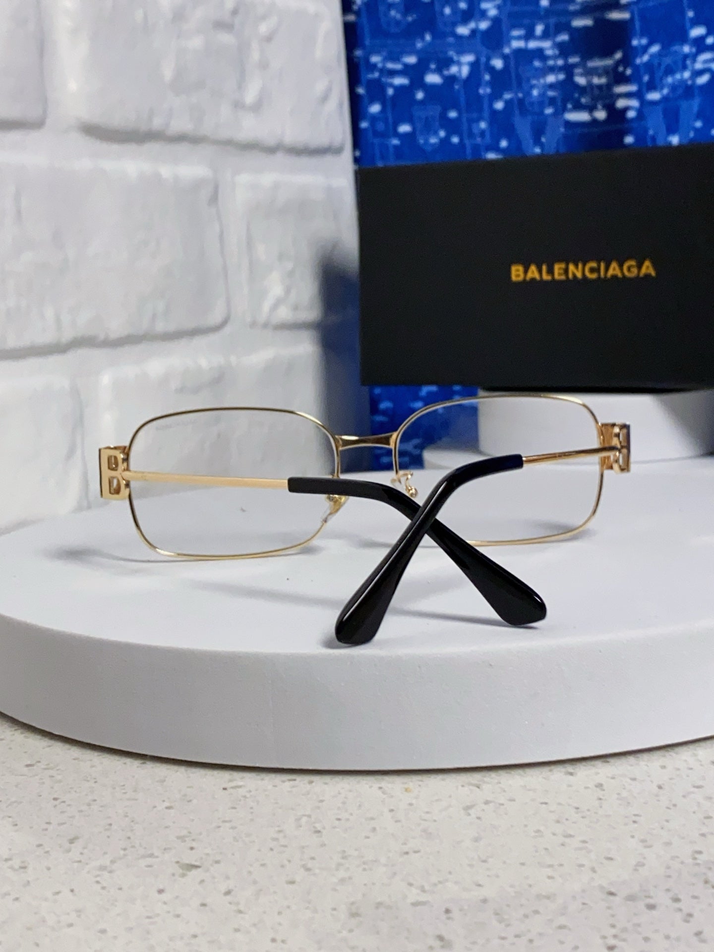 Balenciaga Metal Rectangular Gold Lens Sunglasses for Men & Women - detail image 3