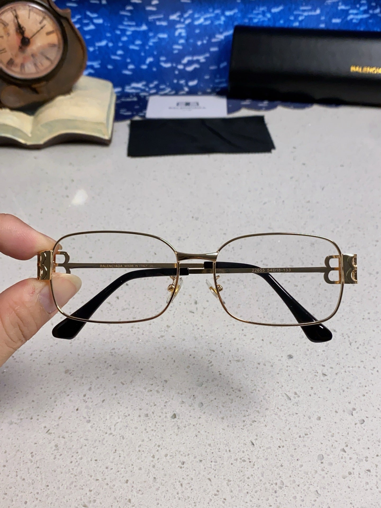 Balenciaga Metal Rectangular Gold Lens Sunglasses for Men & Women - detail image 4