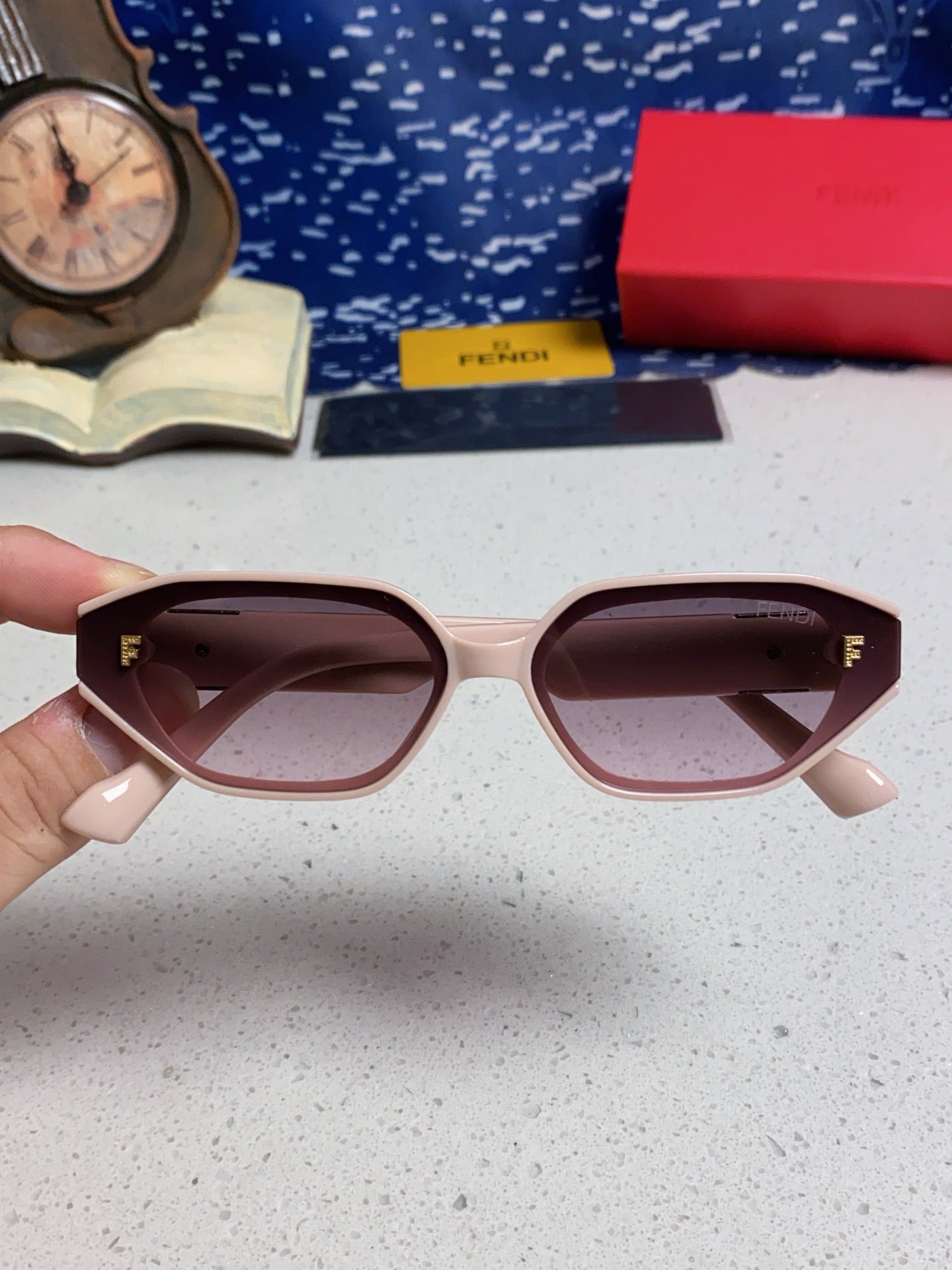Fendi Fashion Red Lens Sunglasses for Men & Women - 383043 - detail image 4