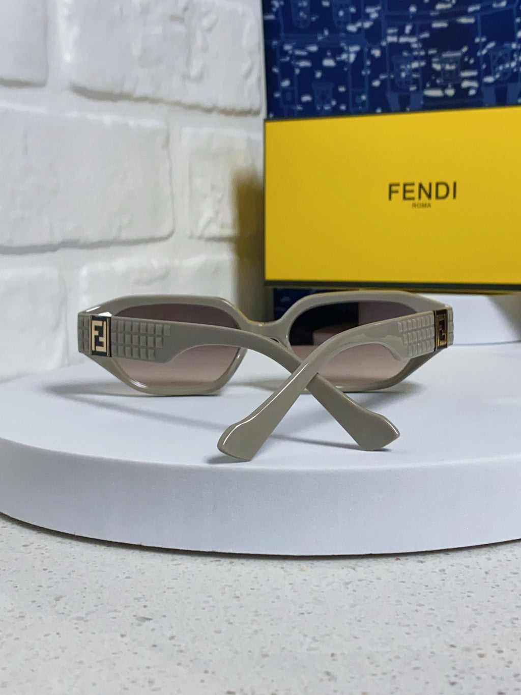 Fendi Fashion Silver Lens Sunglasses for Men & Women - 383045 - detail image 3