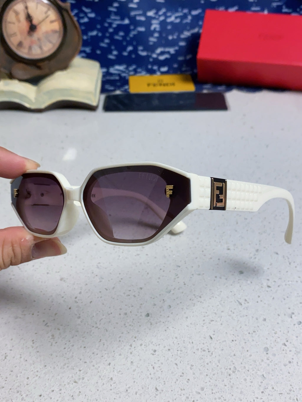 Fendi Fashion Silver Lens Sunglasses for Men & Women - 383038 - detail image 6
