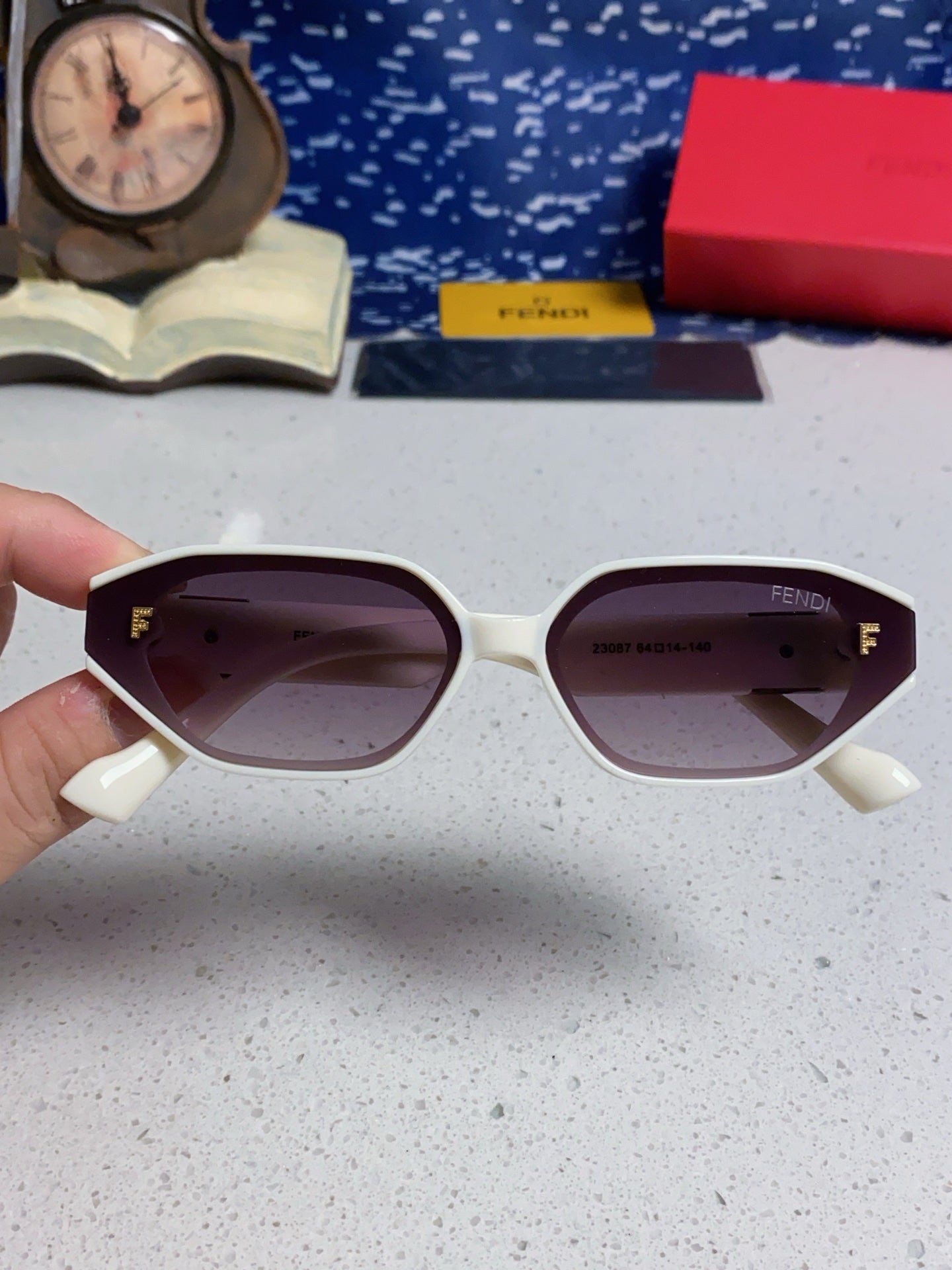Fendi Fashion Silver Lens Sunglasses for Men & Women - 383038 - detail image 4