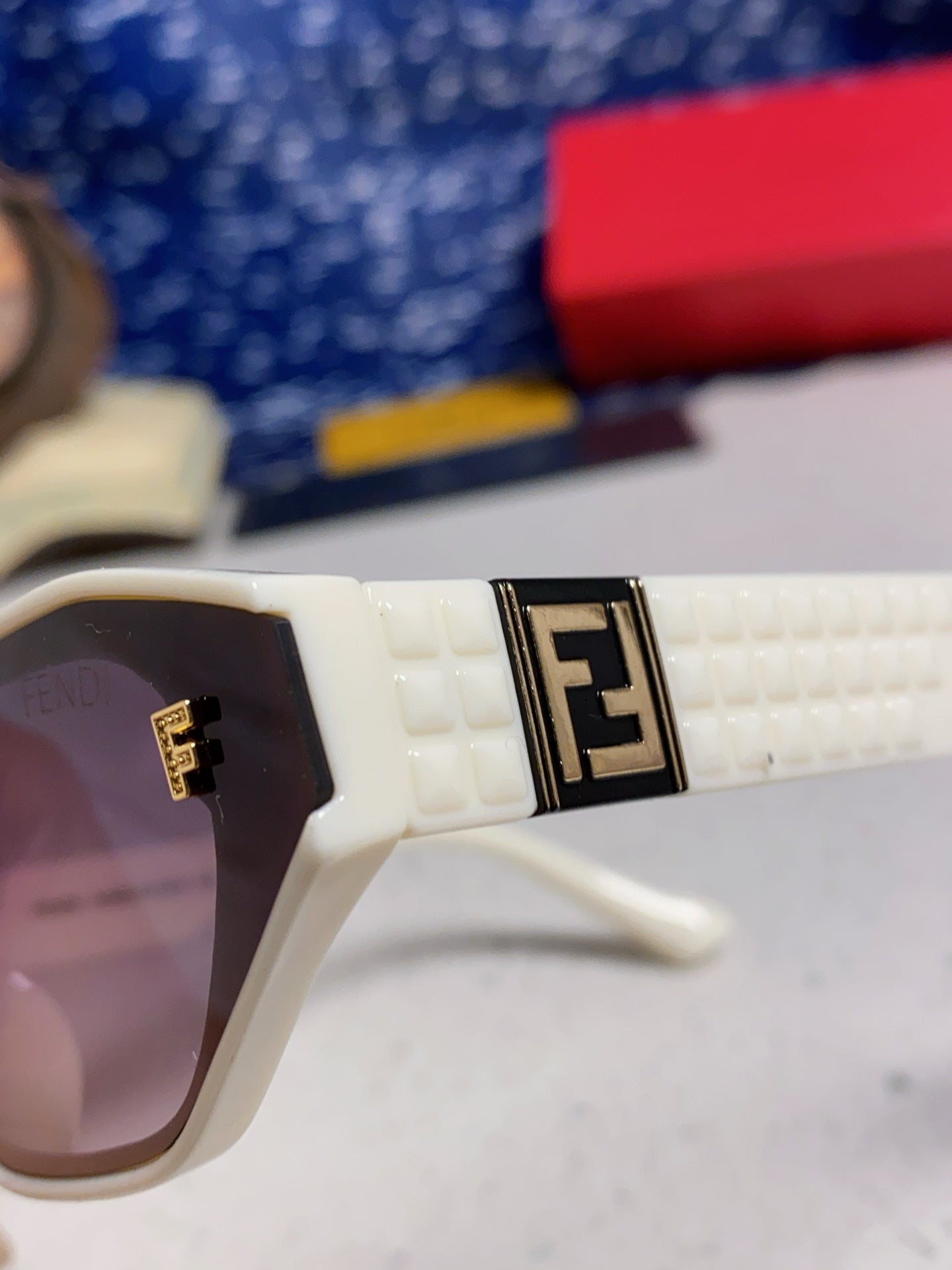 Fendi Fashion Silver Lens Sunglasses for Men & Women - 383038 - detail image 7