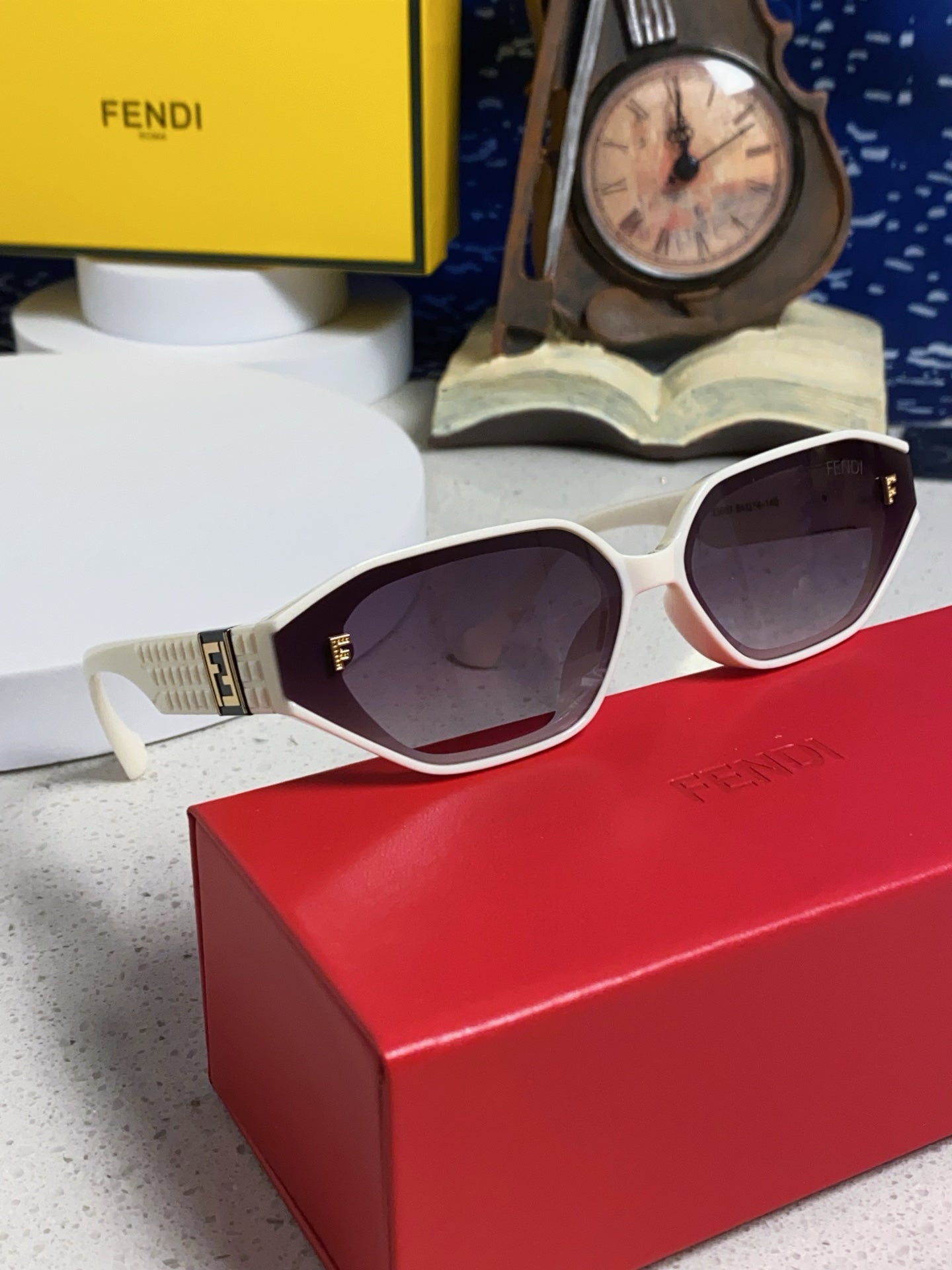 Fendi Fashion Silver Lens Sunglasses for Men & Women - 383038 - detail image 10