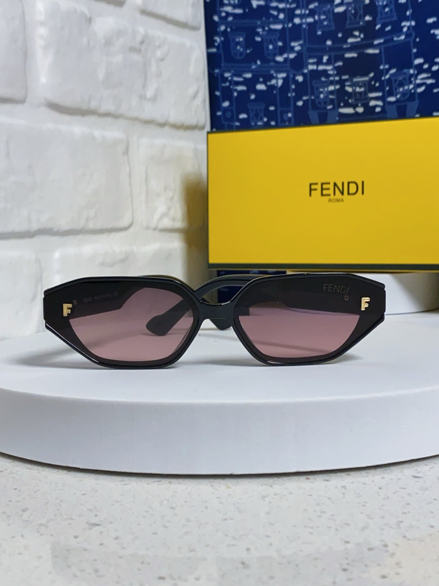 Fendi Fashion Silver Lens Sunglasses for Men & Women - 383039 - detail image 2