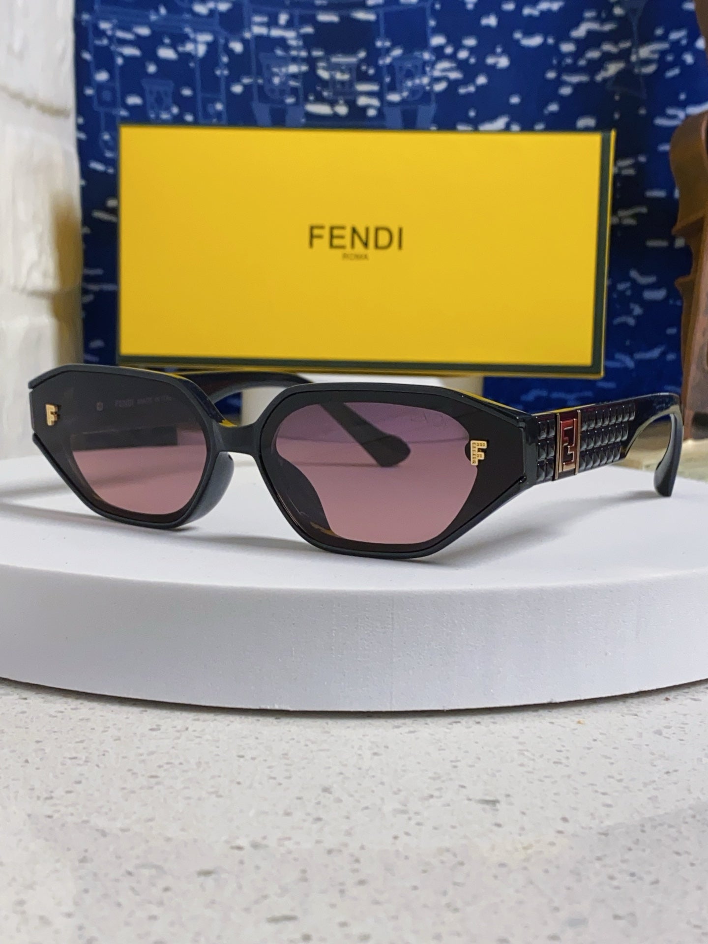 Fendi Fashion Silver Lens Sunglasses for Men & Women - 383039