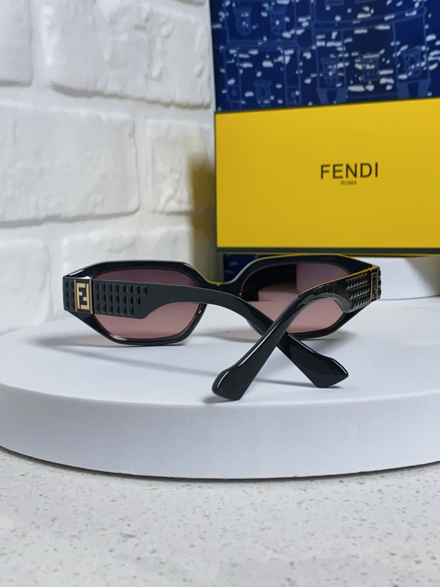 Fendi Fashion Silver Lens Sunglasses for Men & Women - 383039 - detail image 3
