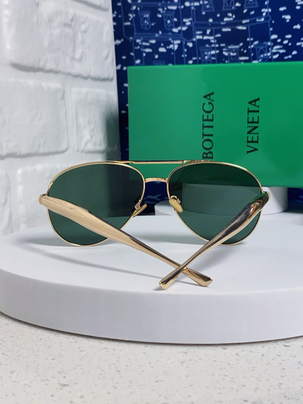 Bottega Veneta Metal Aviator Gold Lens Sunglasses for Men & Women - detail image 3
