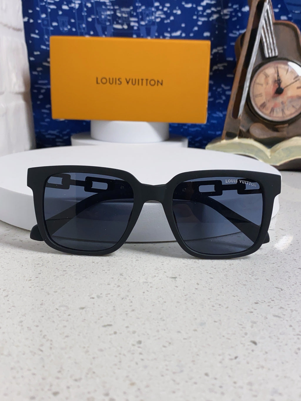 Louis Vuitton Square Blue Lens Sunglasses for Men & Women - 448542 - detail image 10