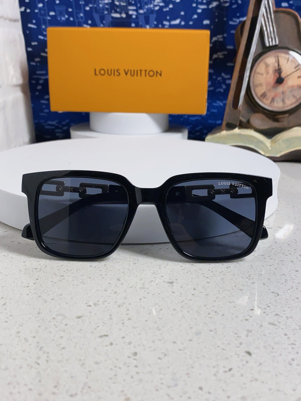 Louis Vuitton Square Black Lens Sunglasses for Men & Women - 448543 - detail image 9