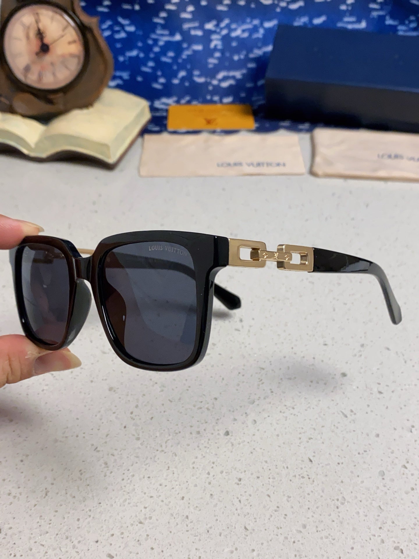 Louis Vuitton Square Black Lens Sunglasses for Men & Women - 448543 - detail image 6