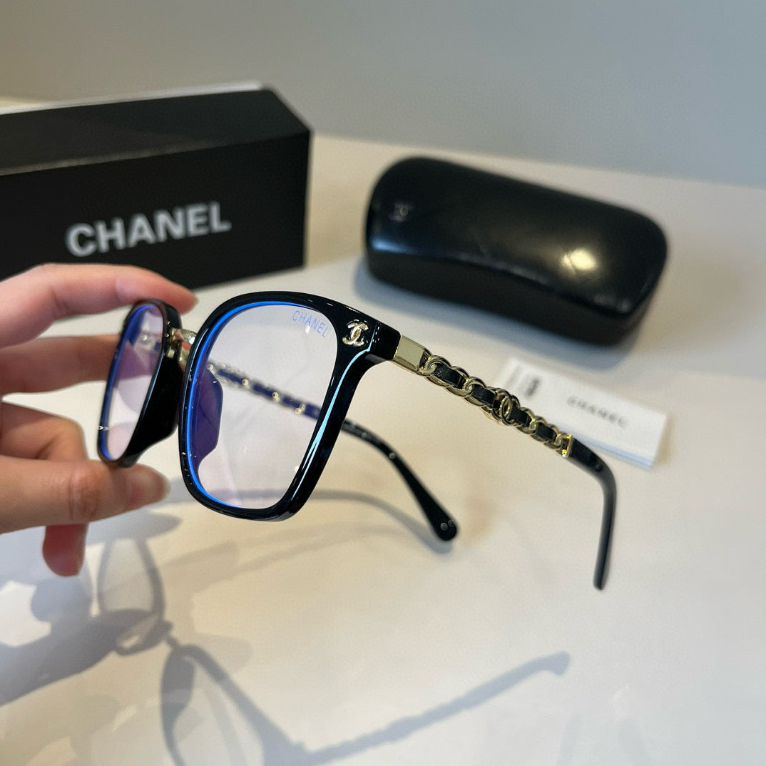 Chanel Oversized Silver Lens Sunglasses for Men & Women - 493478 - detail image 4
