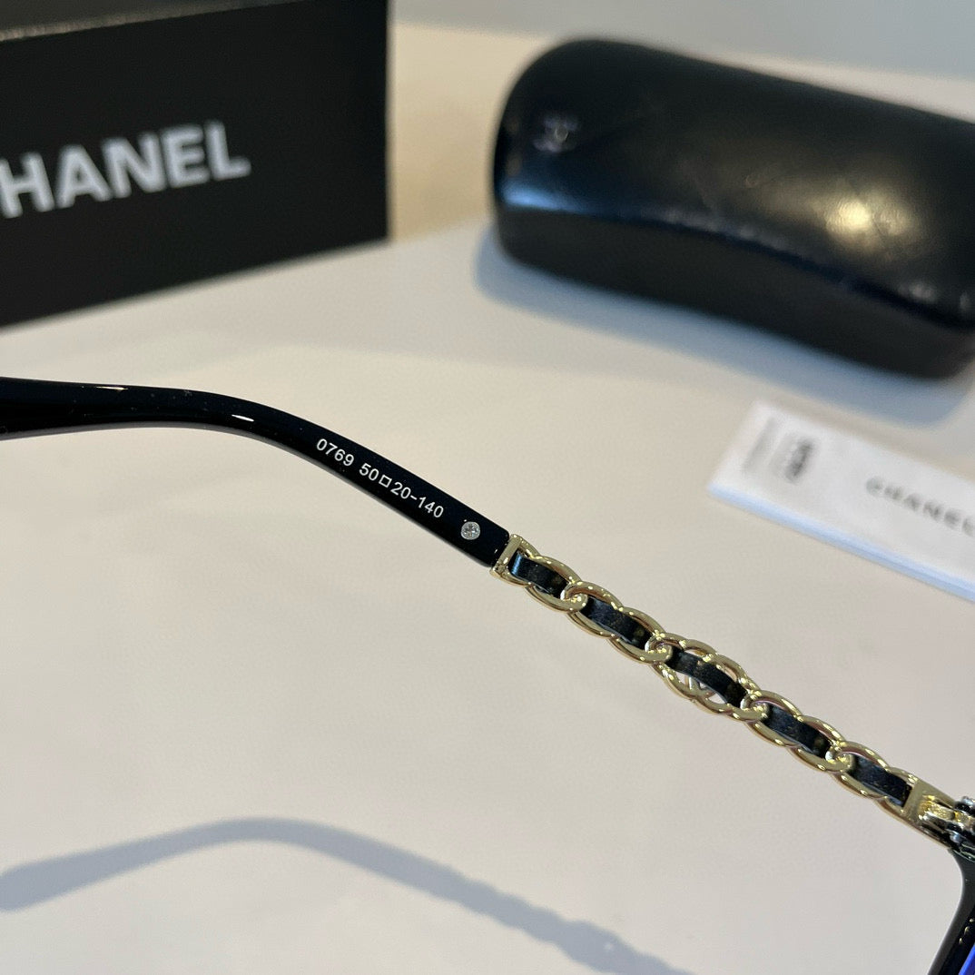 Chanel Oversized Silver Lens Sunglasses for Men & Women - 493478 - detail image 11