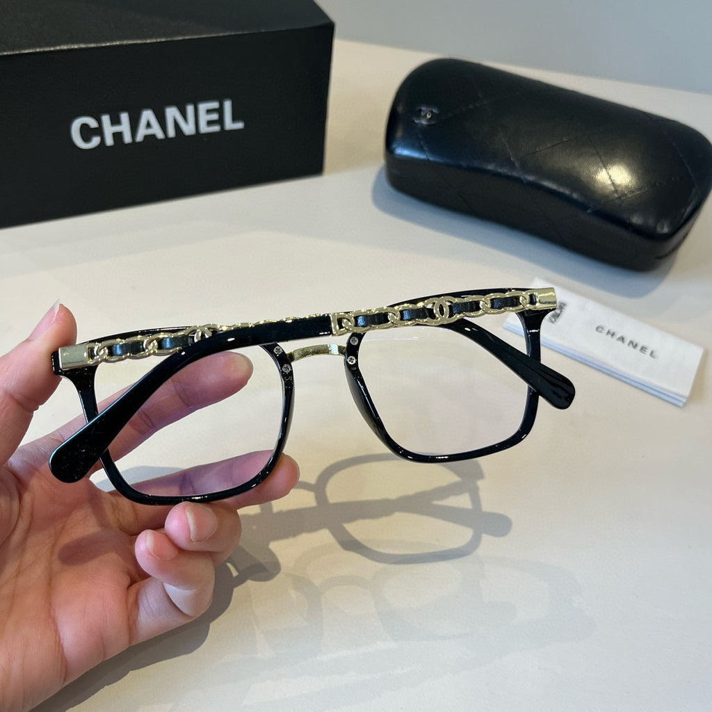 Chanel Oversized Silver Lens Sunglasses for Men & Women - 493478 - detail image 9