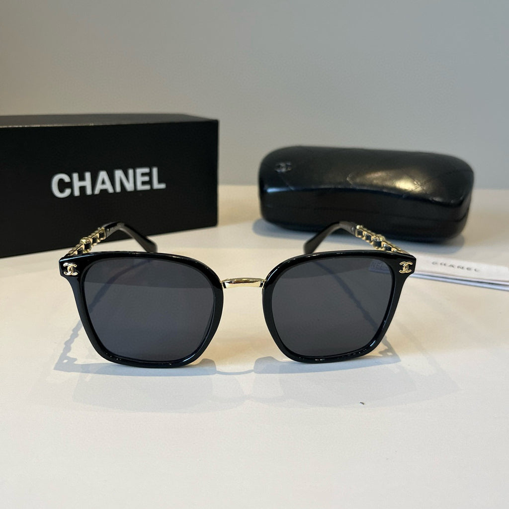 Chanel Oversized Black Lens Sunglasses for Men & Women - 493479 - detail image 2