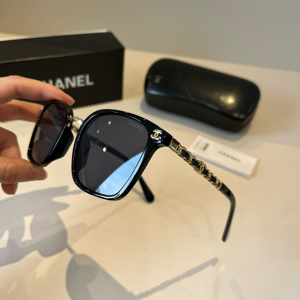 Chanel Oversized Black Lens Sunglasses for Men & Women - 493479 - detail image 4