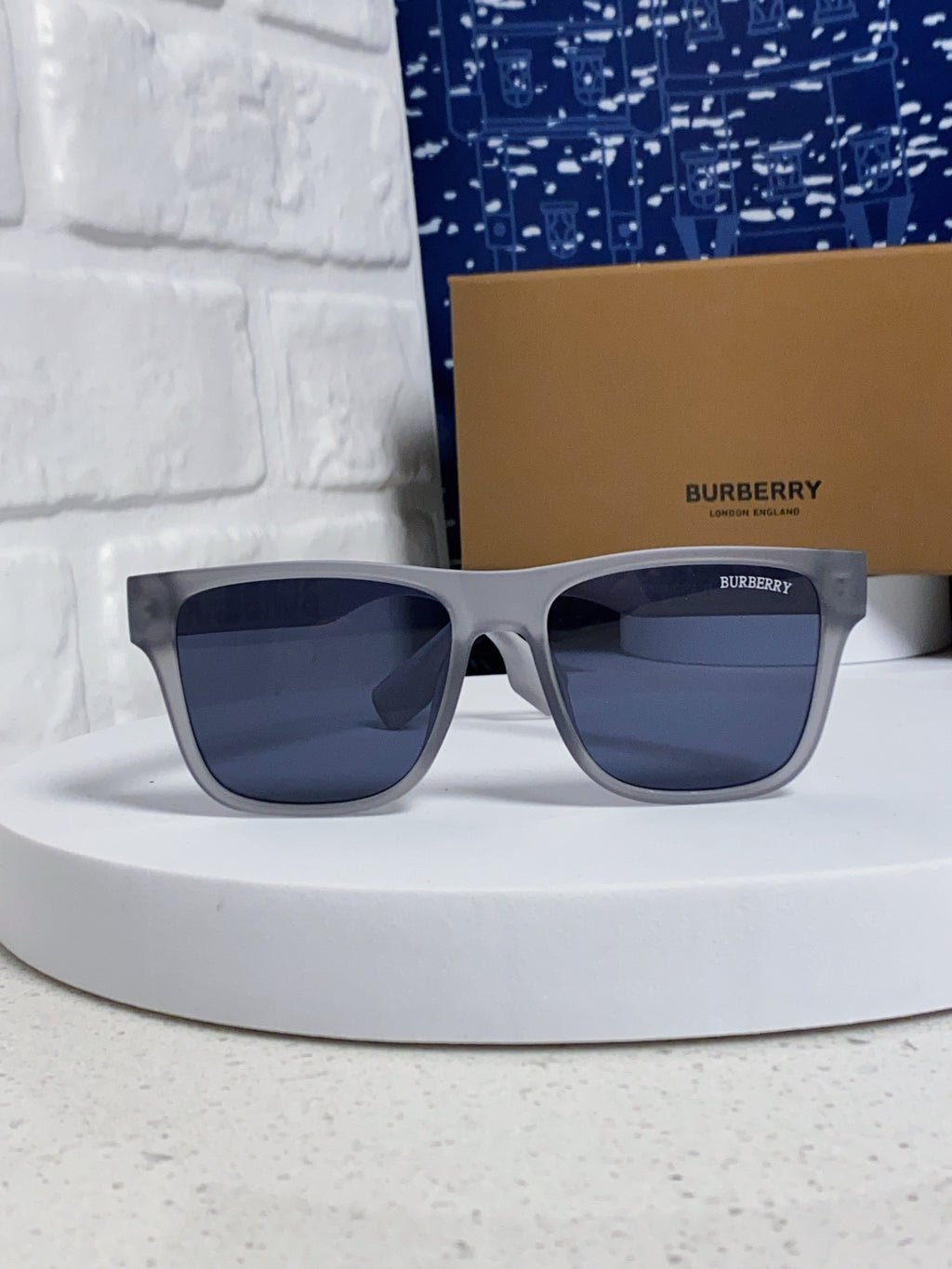 Burberry Fashion Blue Lens Sunglasses for Men & Women - 487418 - detail image 2
