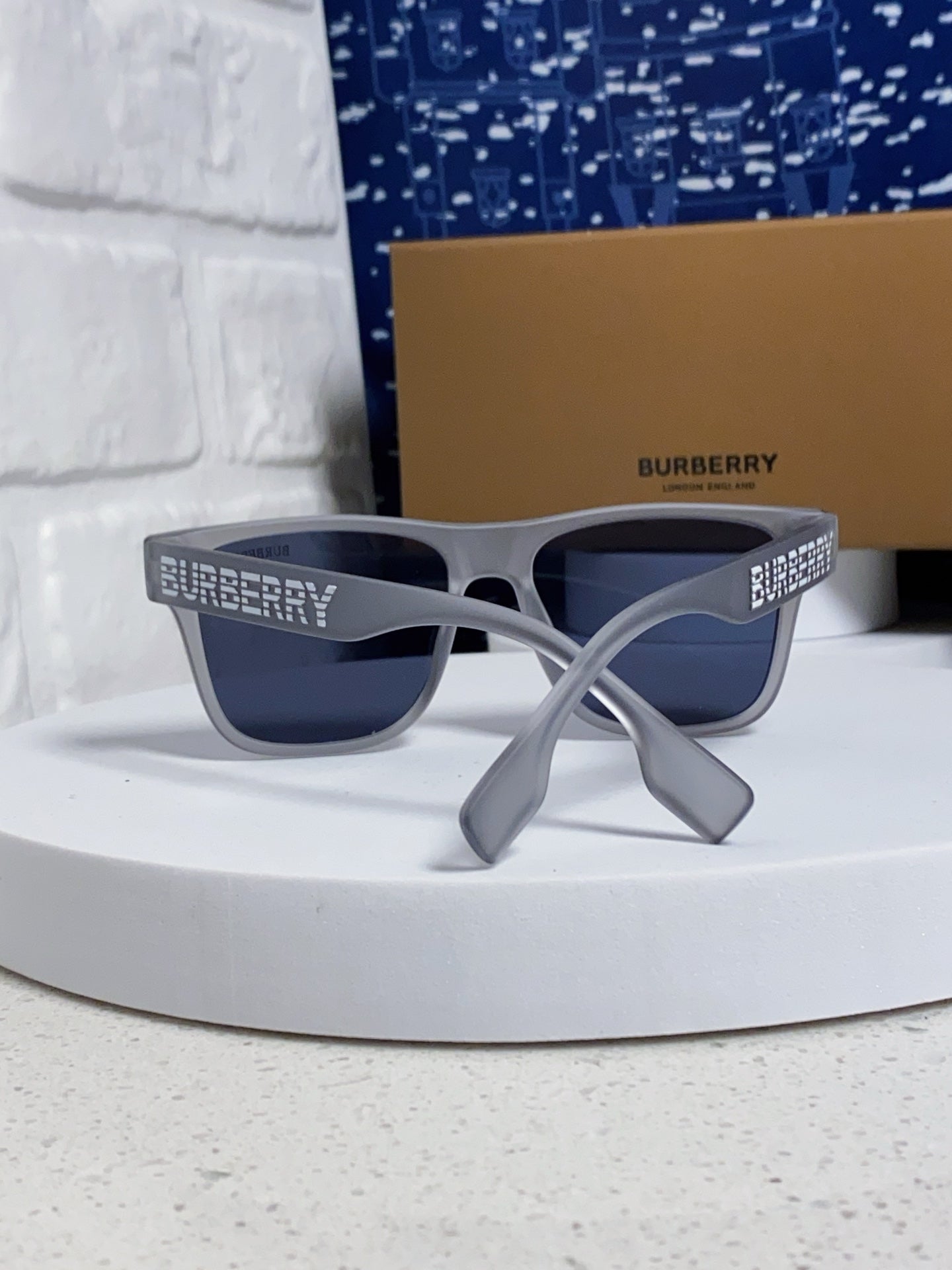Burberry Fashion Blue Lens Sunglasses for Men & Women - 487418 - detail image 3